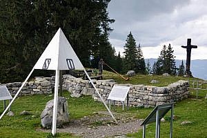 Geographical Center of Switzerland - Älggialp